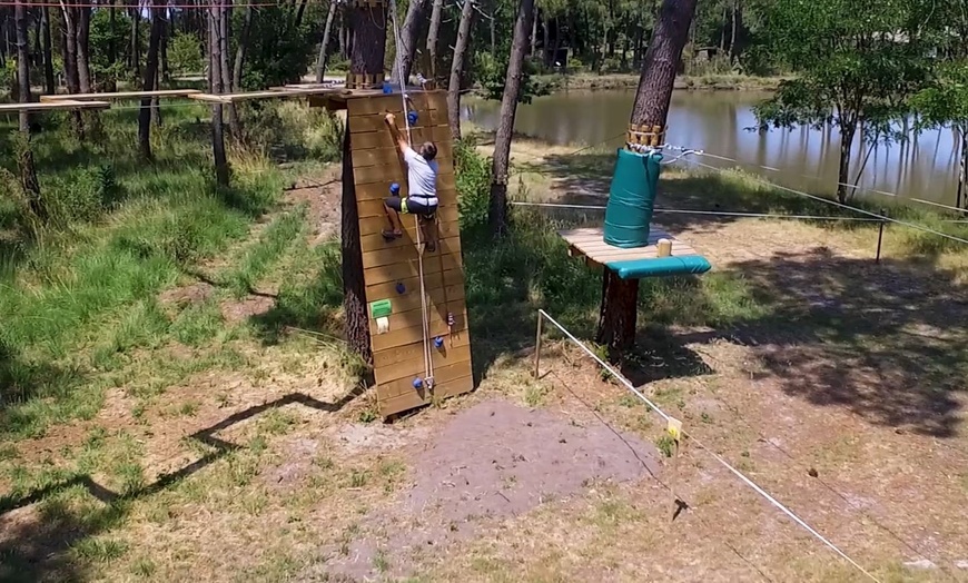 Image 10: Séance d'accrobranche de 2h ou Fermi'Fun à l'Animalia Parc