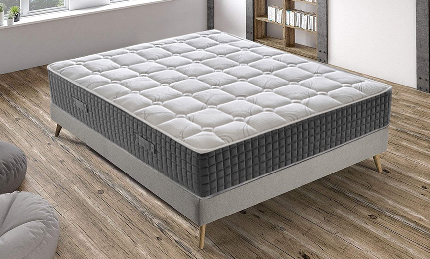 Image 1: 30 cm Komfort-Matratze: 11-Zonen-Kern mit Memory-Schaum-Technologie & langlebige Wasserschaum-Basis