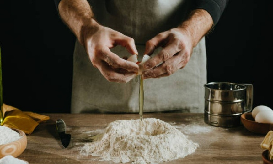 Image 6: ¡Taller de pasta fresca para 1 o 2 personas con bebida y picoteo!