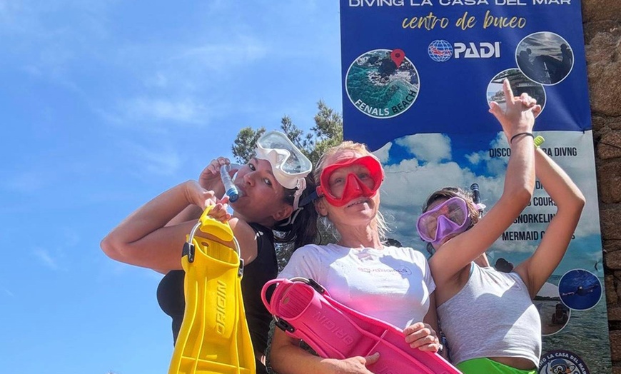 Image 9: Snorkelling con biología marina