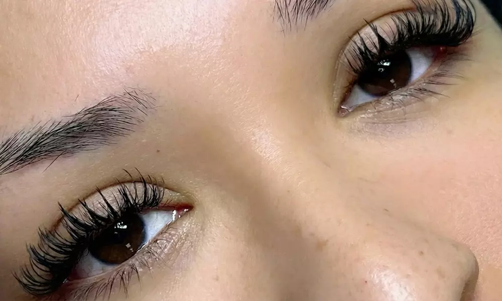 Full Sets of Hybrid, Volume, or Mega Volume Eyelash Extensions