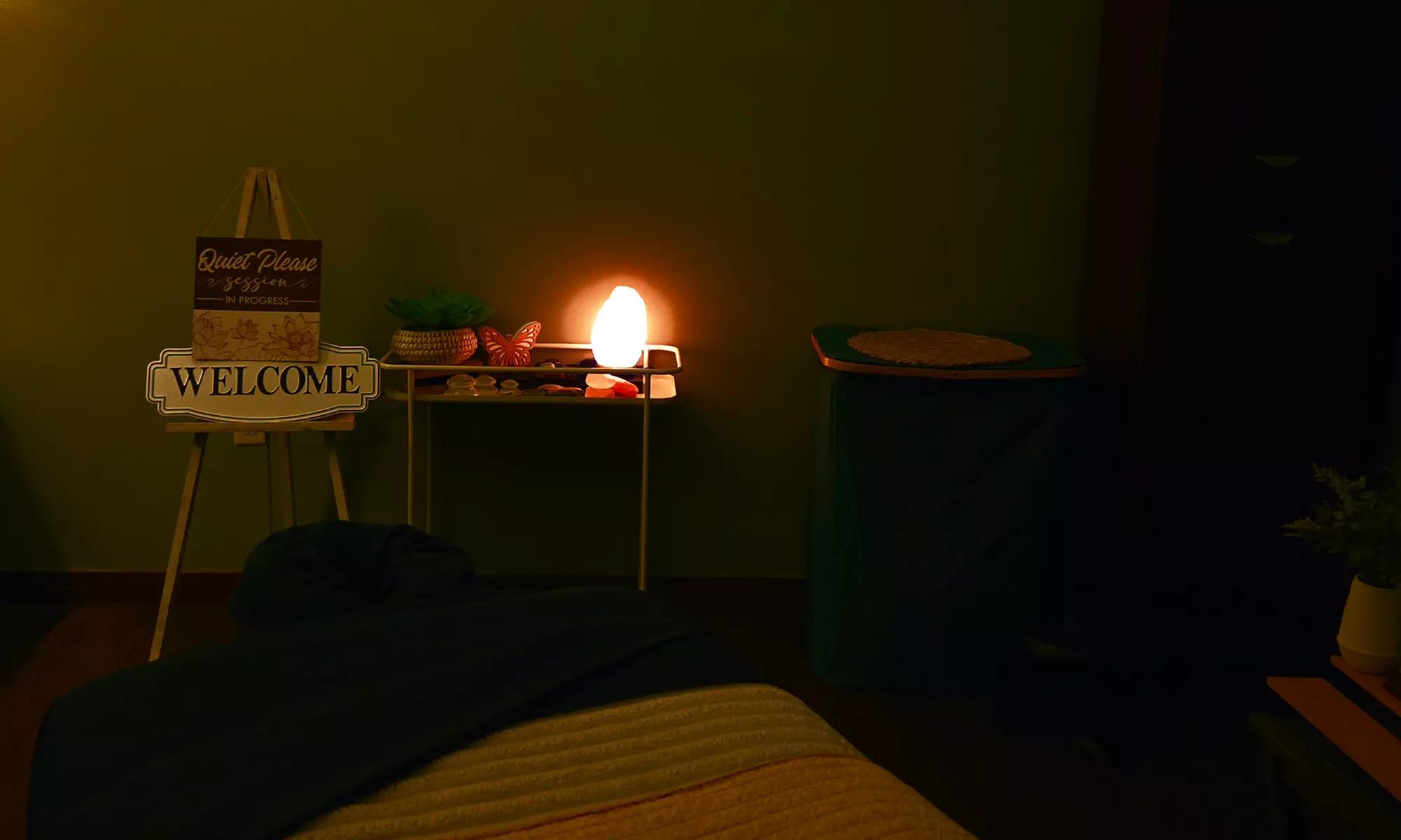 60-Min One, Three, or Five Choice-of-Massage (Swedish or Deep Tissue)