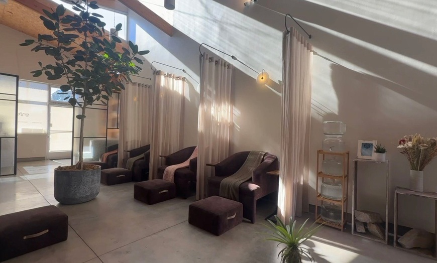 Image 7: Get Smooth Skin with 20 or 40 Units of Botox at Enforma - Venice
