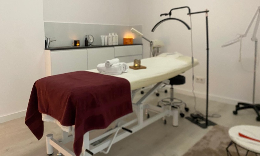 Image 2: 5 o 10 sesiones de radiofrecuencia, presoterapia y masaje drenante