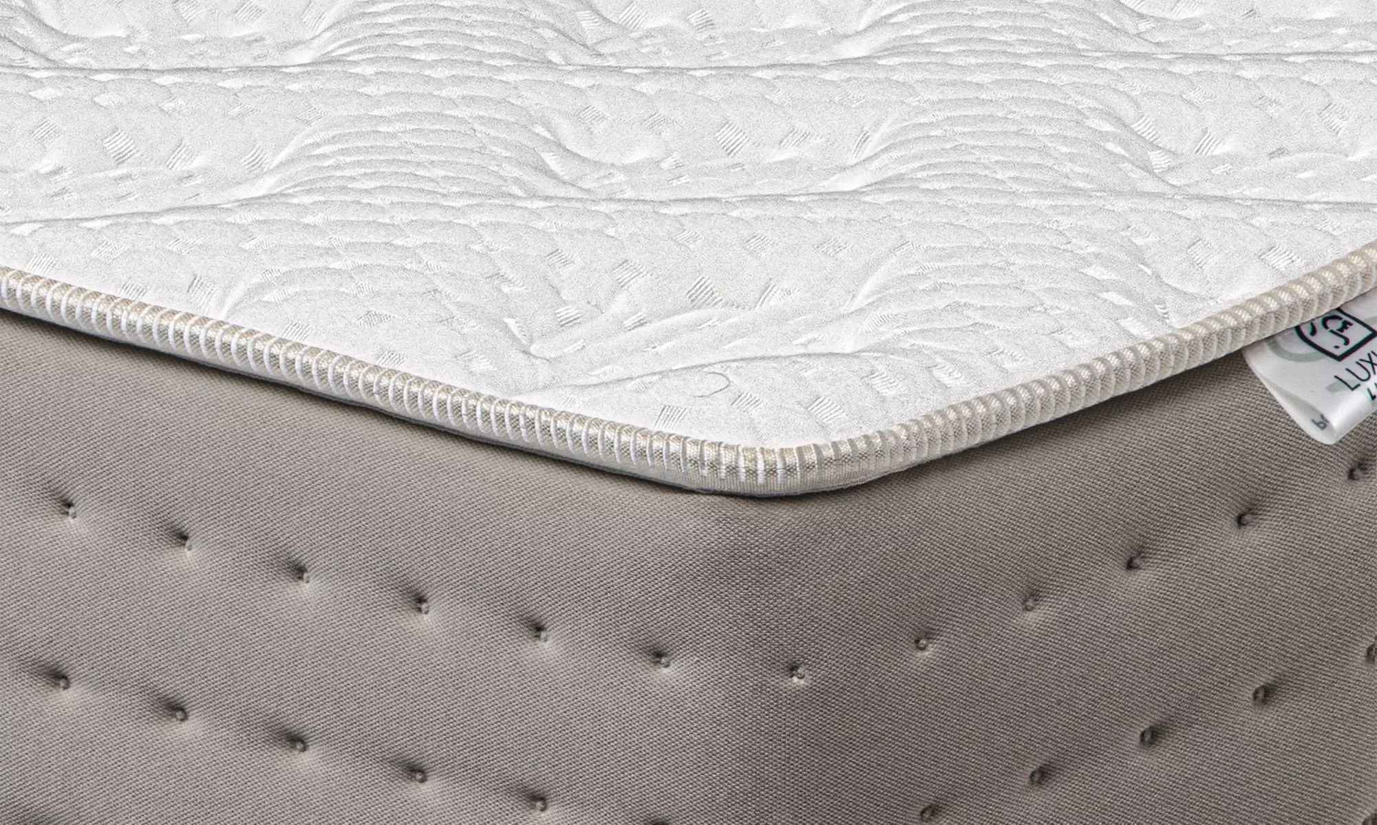 Matelas "Dreamlux", option sommier, oreiller, couette et tête de lit