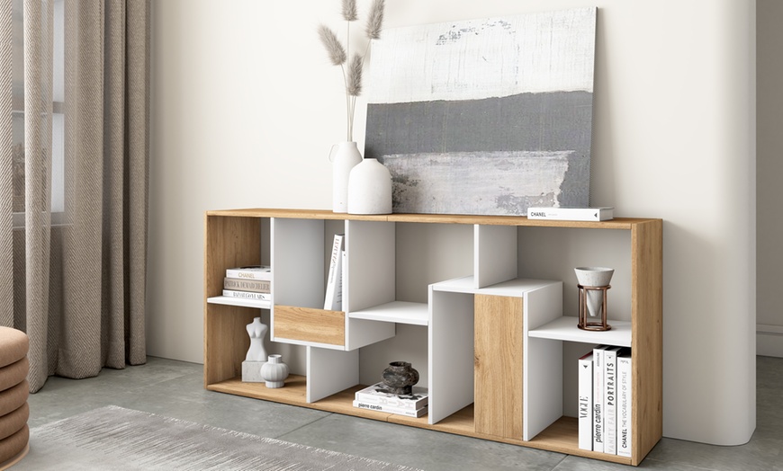 Image 36: Speels vormgegeven boekenkast