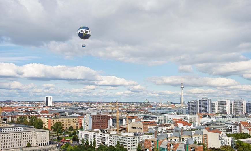 Image 5: 2 Tickets für WELTBALLON mit spektakulärem Panorama-Blick auf Berlin