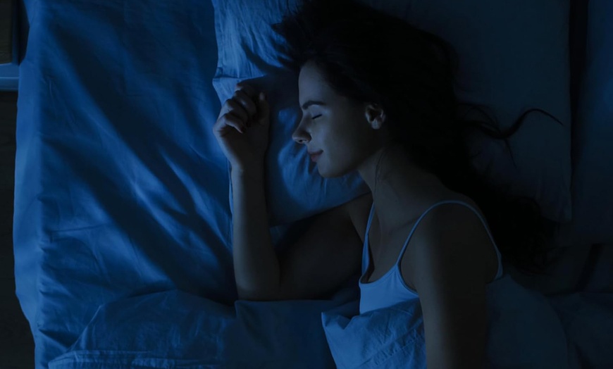 Image 2: HOMCOM Pedestal Fan with Water Mist Spray