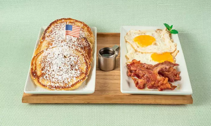 Hausgemachte American Style Pancakes für bis zu 4 Personen