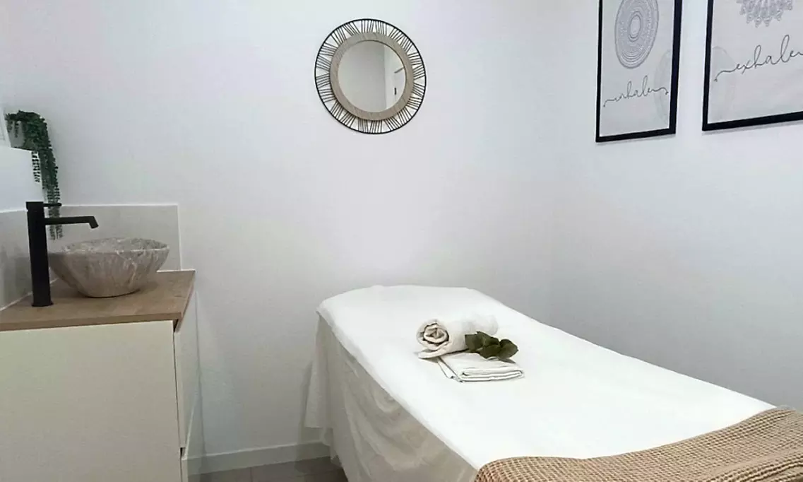 Tratamiento reductor con Lipolaser con opción a masaje drenante en En cuerpo y Alma Bienestar y estética Integral