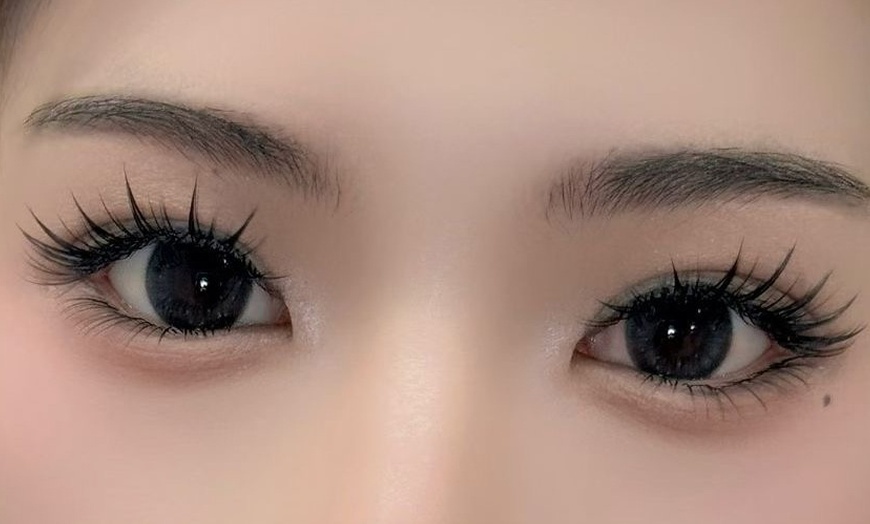 Image 7: Chinese style - Full Set of Eyelash Extensions or Keratin Lashlift 