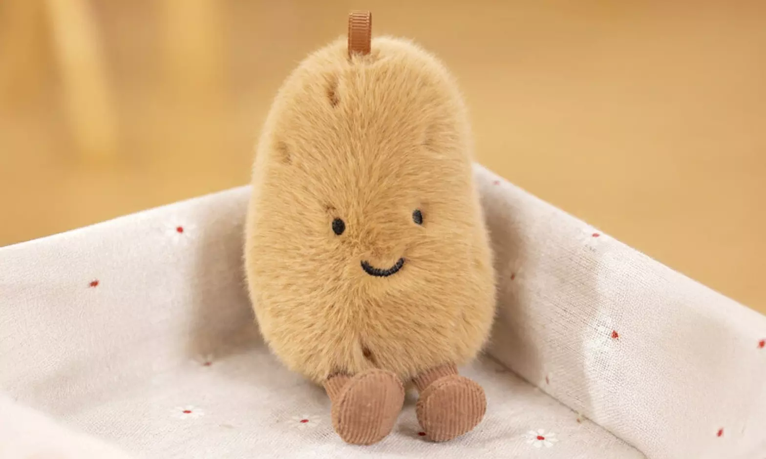 Kuscheliges Plüschtier im Lebensmitteldesign