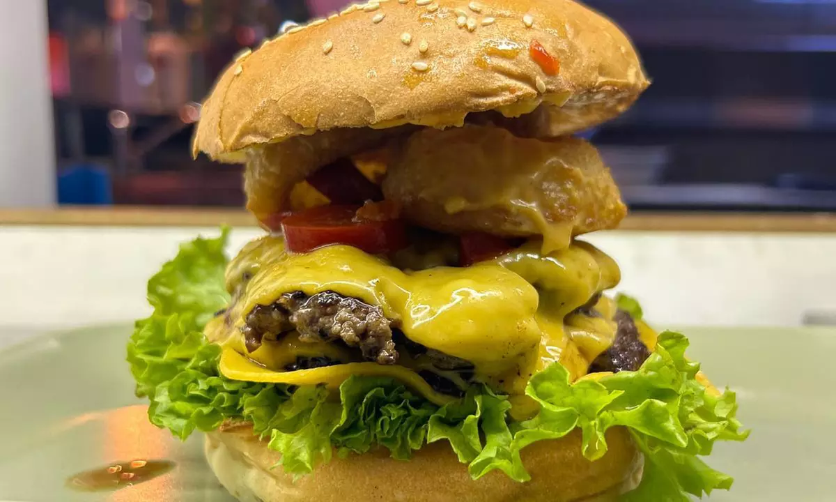 Burger nach Wahl & Pommes für 1, 2 oder 4 Personen