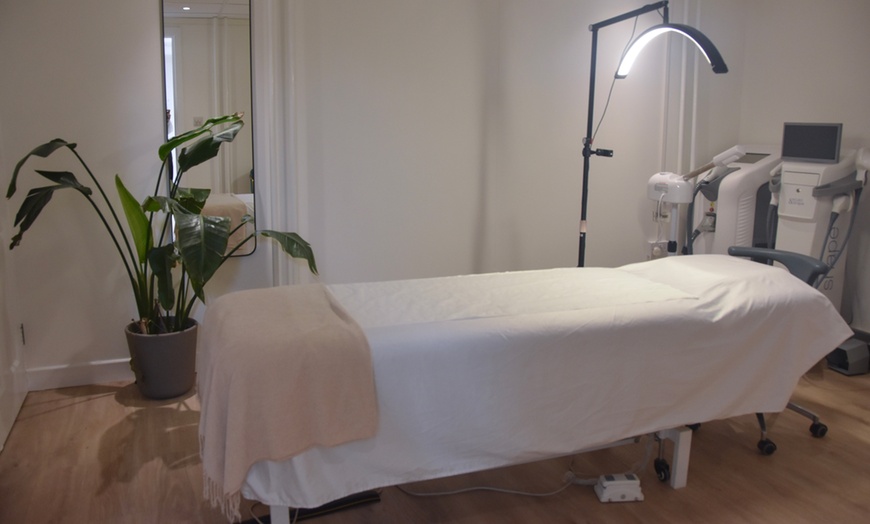 Image 4: G.A Deep Cleansing with Hydration Mask Or G.A Facial Revitalization