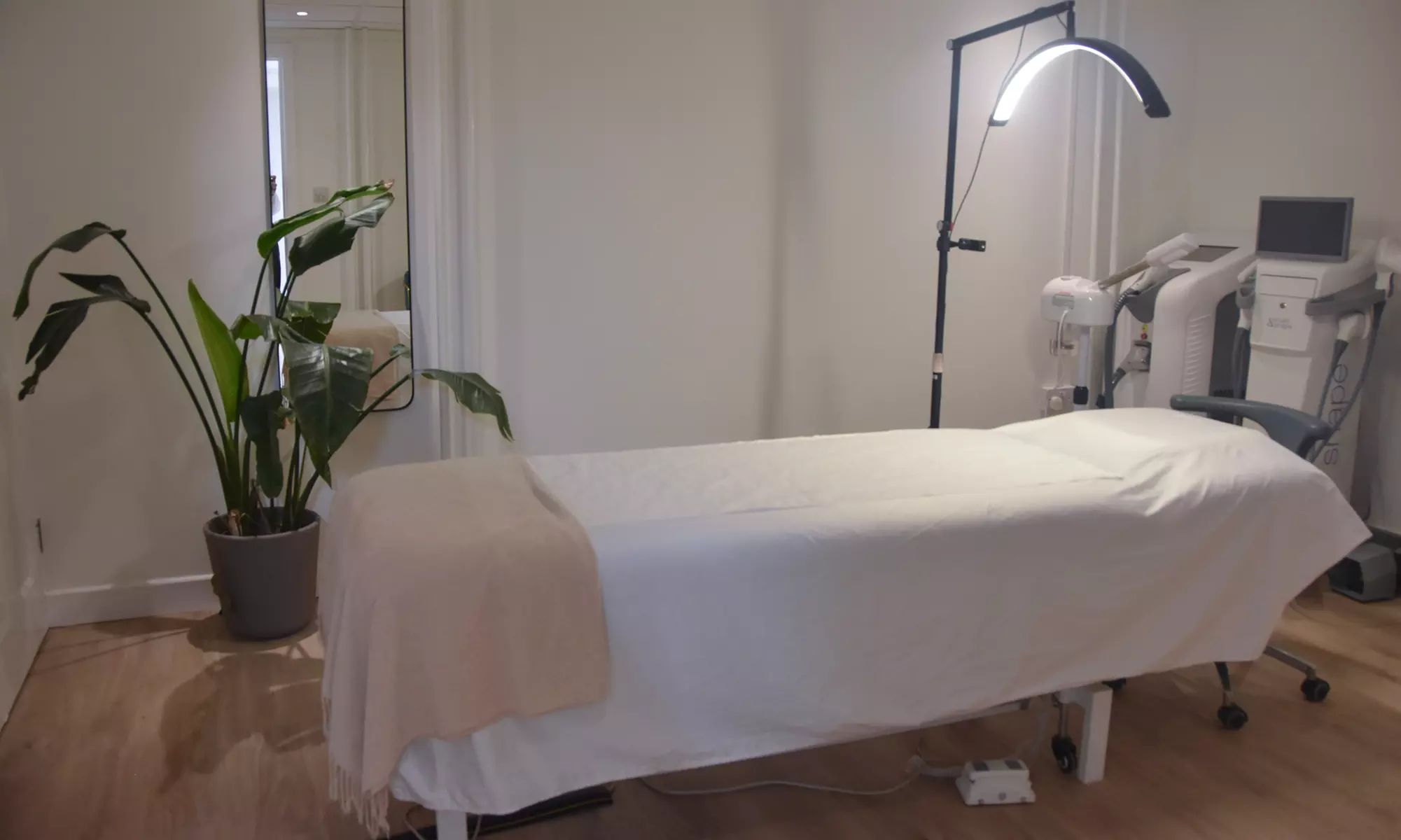 G.A Deep Cleansing with Hydration Mask Or G.A Facial Revitalization