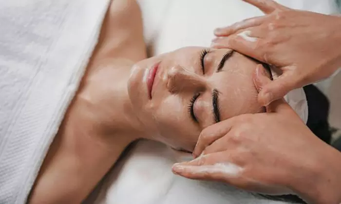 Experience Venus Aesthetics' One or Three Sessions of Facial For a Refreshed Look (Up to 65% Off) - Image 2