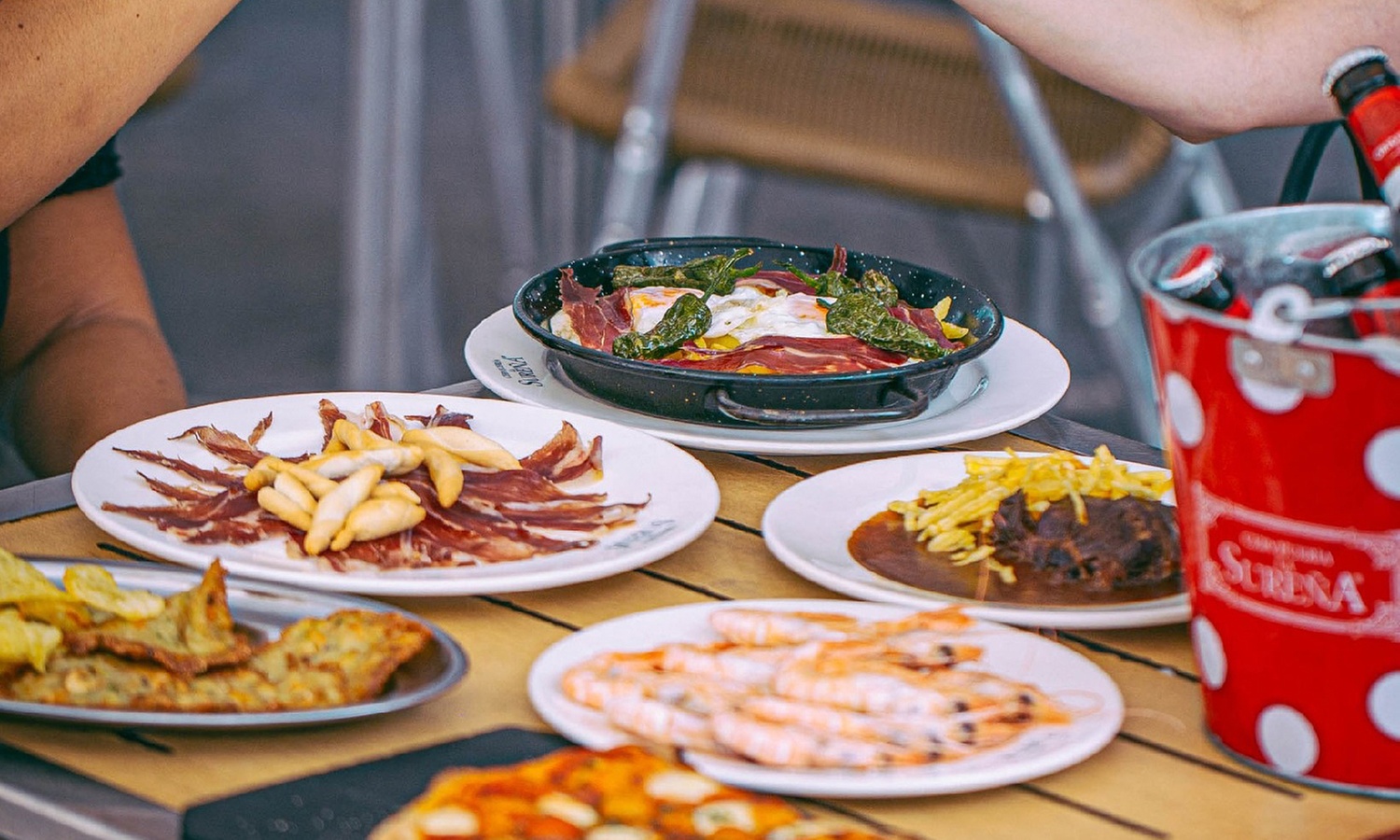 Menú mediterráneo para 2 personas con paella mixta a compartir