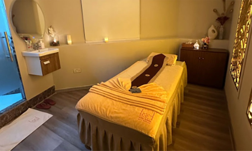 Image 2: Unwind with 60-, 75-, 90-, or 120-Minute Thai Spa Treatments!