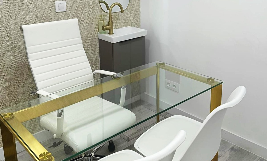 Image 3: 1 o 2 sesiones de tratamiento facial inyectado con polinucleótidos