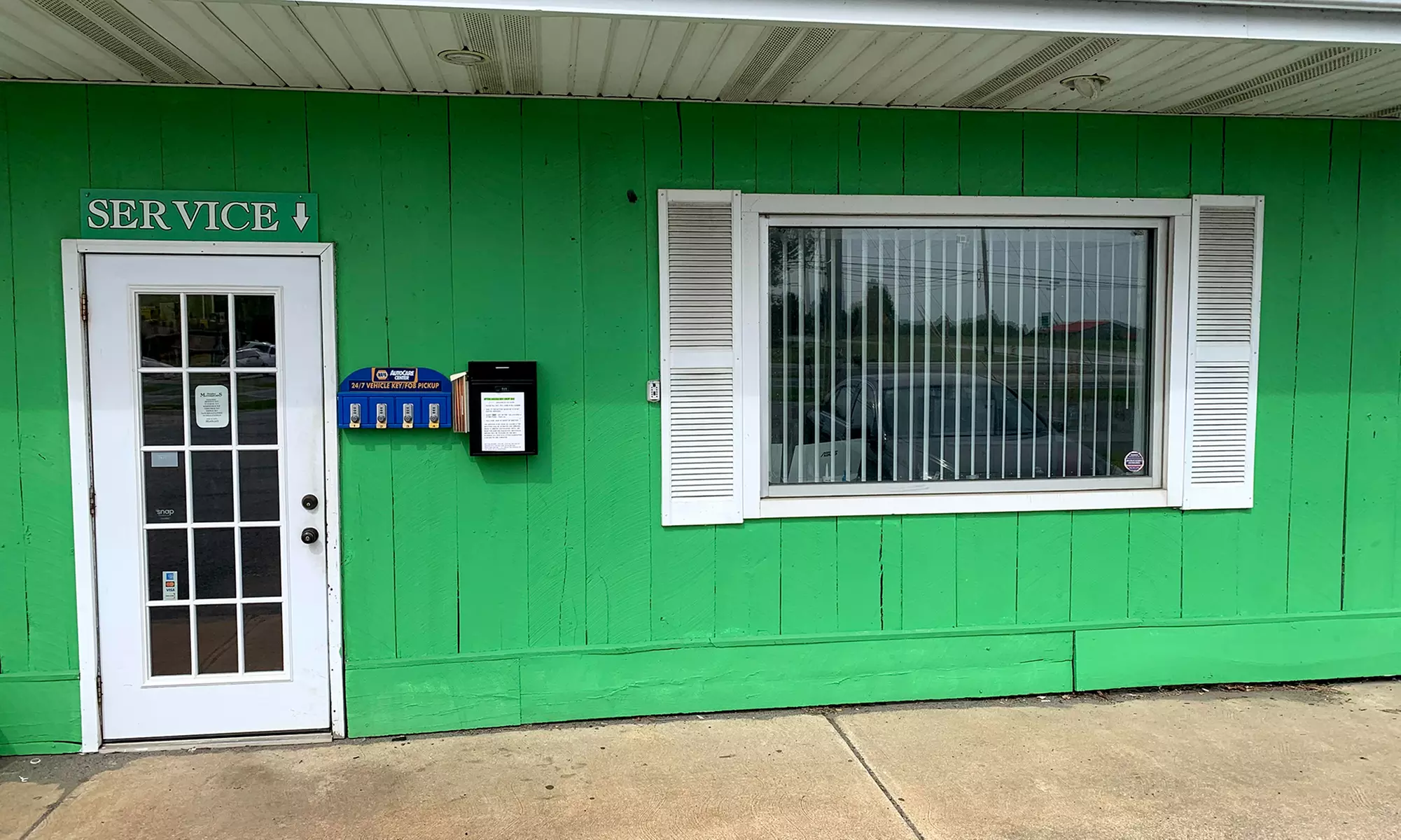 Full Synthetic Oil Change w/ Tire Rotation – Up to 5 Quarts Included
