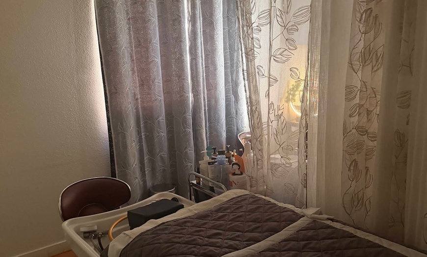 Image 15:  Couples 60-Min Detox Scalp Treatment, 30 Min Scalp Treatment & More