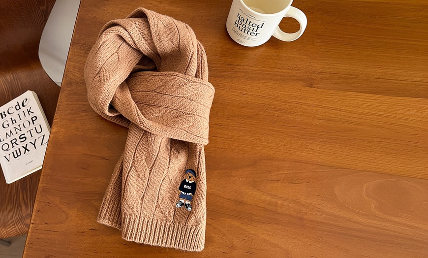 Image 7: Vintage Bear Design Wool Blend Scarf