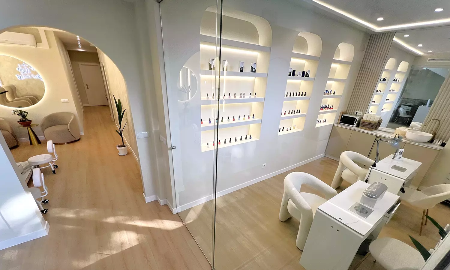 Manicura, pedicura o manipedi con esmalte normal o semipermanente