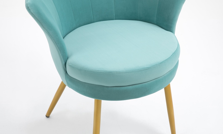 Image 17: Fluwelen schelpfauteuil