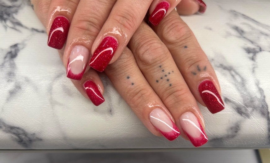 Image 5: Beauté des ongles avec LM élégance