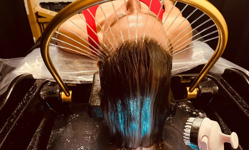 Image 3: Solo or Couples 75-Minutes Deluxe Scalp Therapy + Hair Treatment