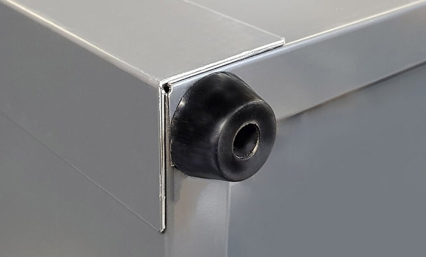 Image 10: Caja metálica de almacenamiento