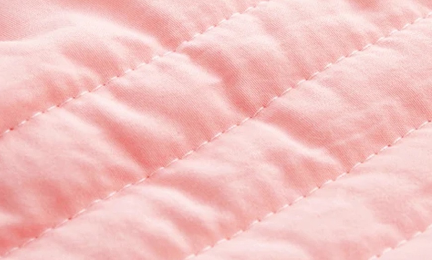 Image 20: Air-Conditioned Thin Quilt