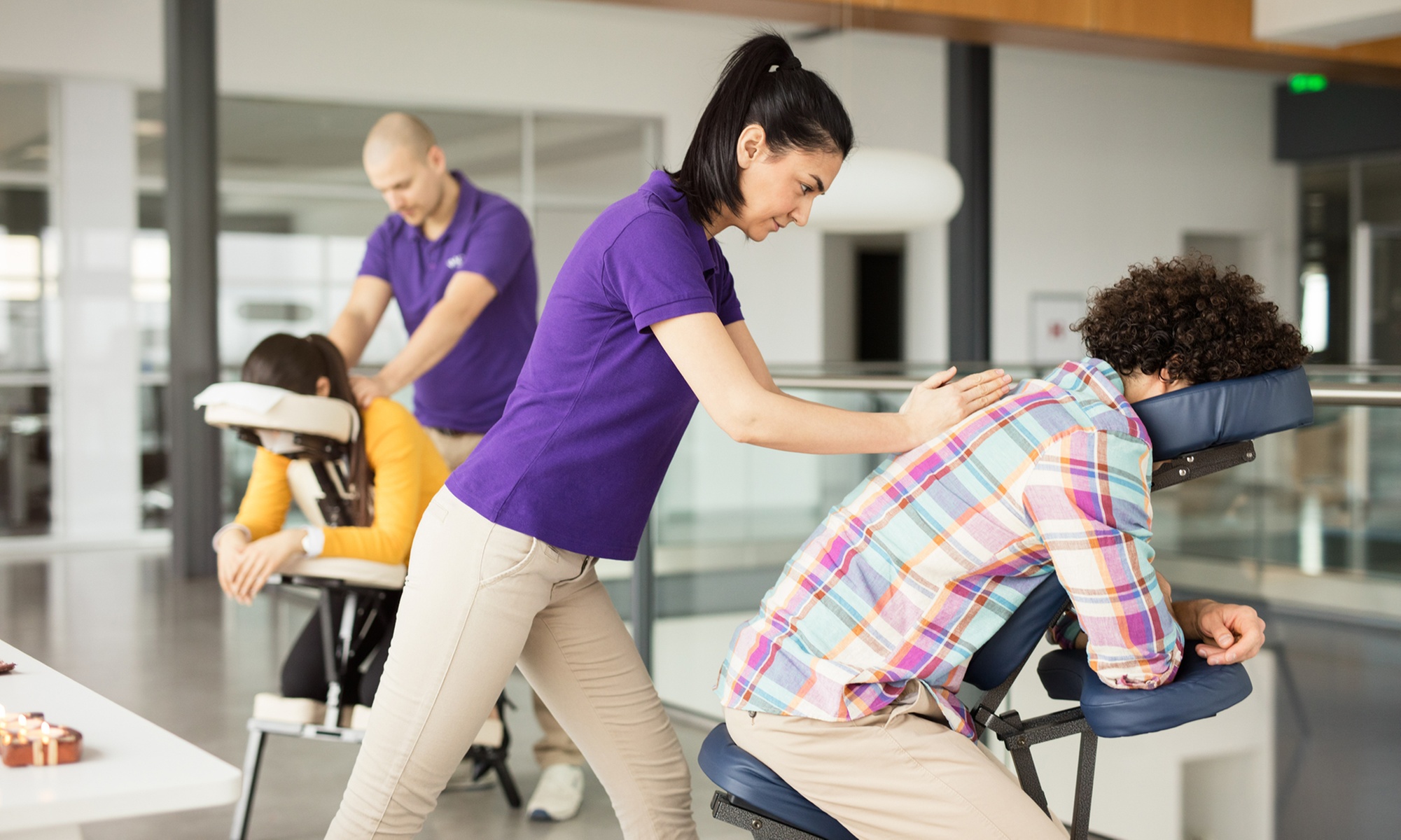 Quick & Rejuvenating 15- or 20-Minute Chair Massage Sessions 