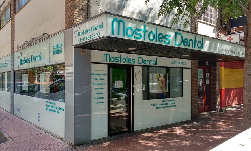 Image 4: Blanqueamiento dental led y limpieza bucal  en Móstoles Dental