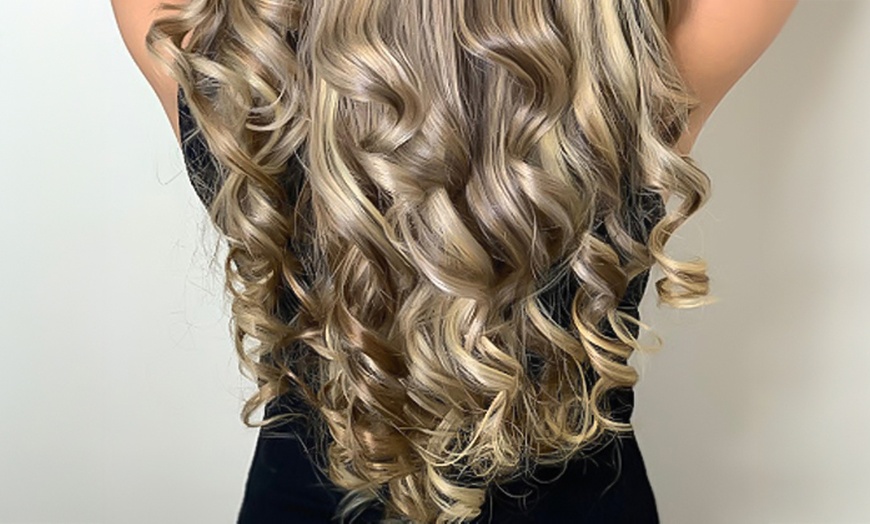 Image 5: Complete Beauty Package: Hair & Eyebrow Makeover