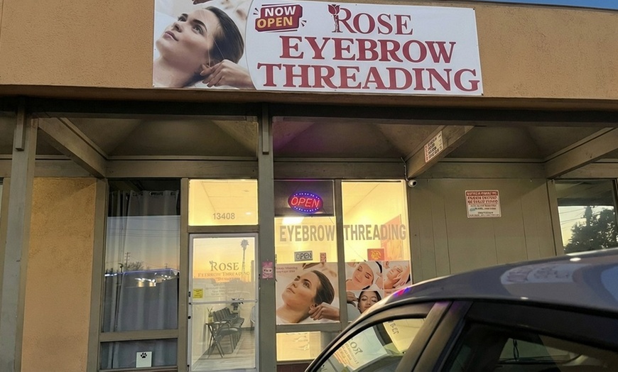 Image 6: Enhance Your Look: Eyebrow with Optional Upper Lip Threading Session