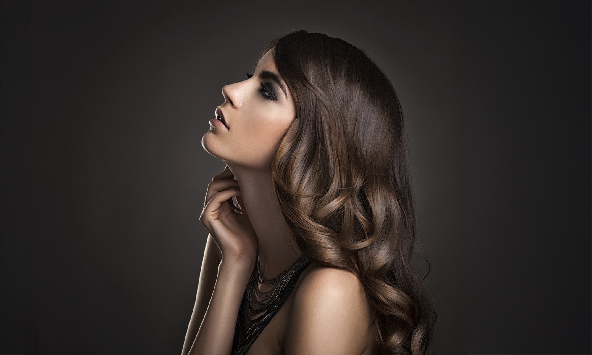 Silky Blowouts with Conditioning or Deep Mask Treatment