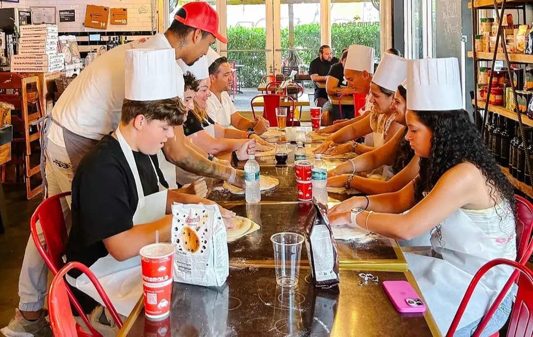 Pizza-Making Class for 1, 2 or 4 w/One Beer / Glass of Wine Per Person