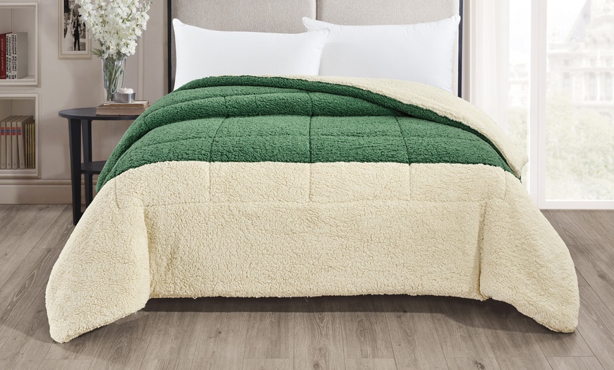 Image 4: Dubbelzijdige sprei