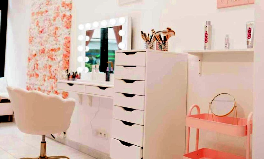 Image 4: Wimpern- und/oder Augenbrauen-Lifting inkl. Färben für 1 Person