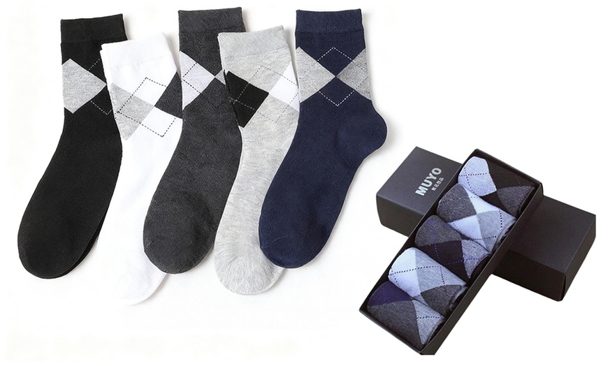 Image 3: Five Pairs Men's Mid-Calf Socks Boxed Set