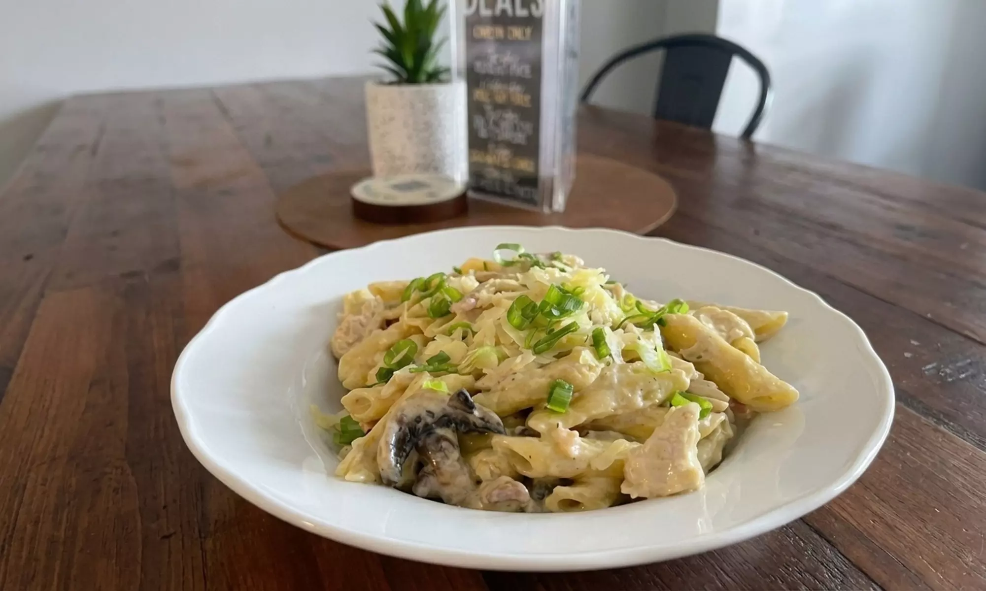 Complete Dinner with Mains & Drinks: Perfect for Groups & Celebrations