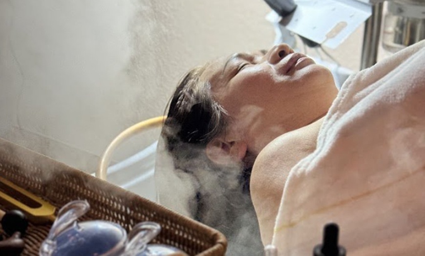 Image 7: Enjoy a 30 or 60 Minute - Classic or Deep Tissue Massage for One 