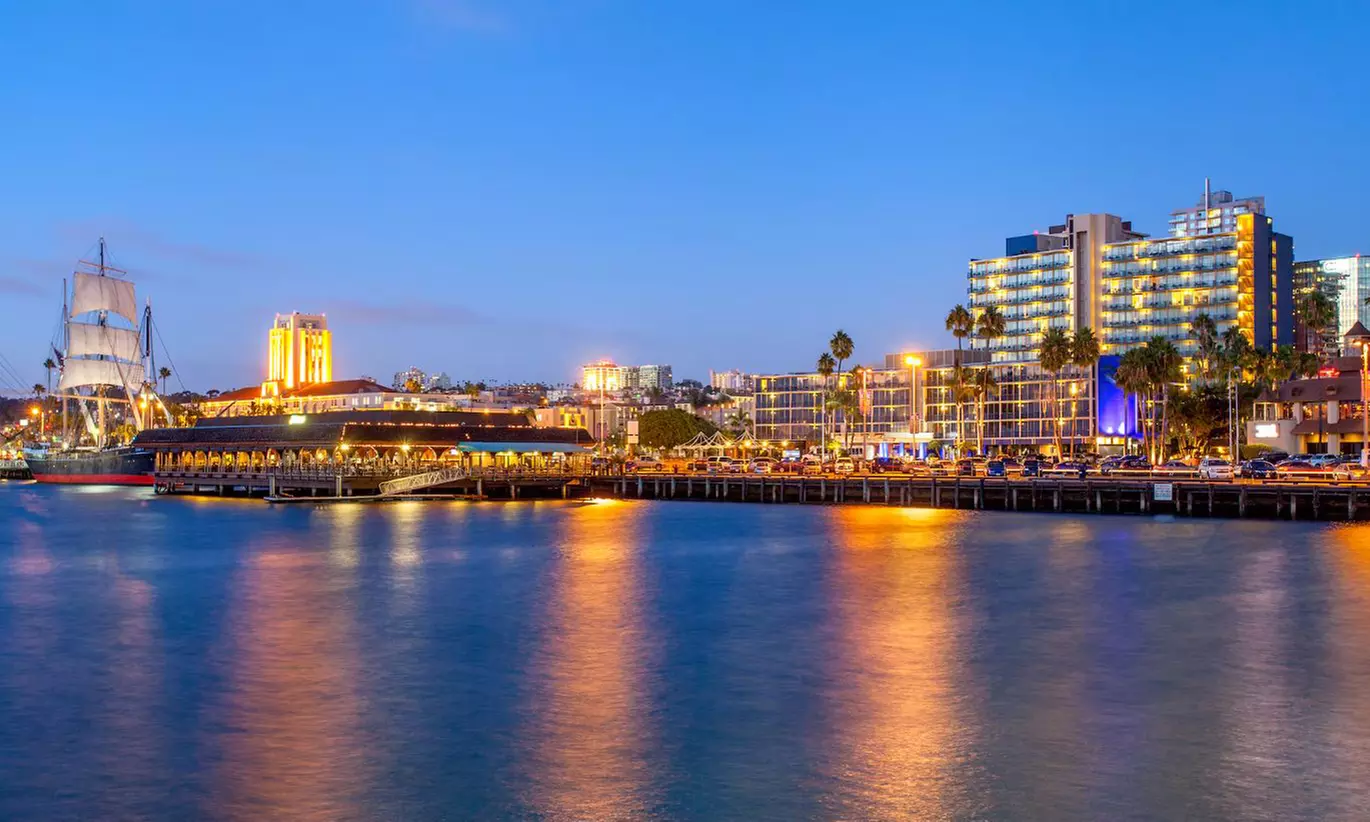Discover Wyndham San Diego Bayside: Hotel & Scenic Views