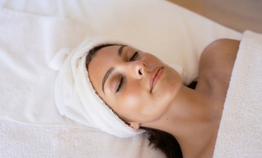 Image 3: Relax & Renew: Specialized Massages with Hot Stone & Couples Options