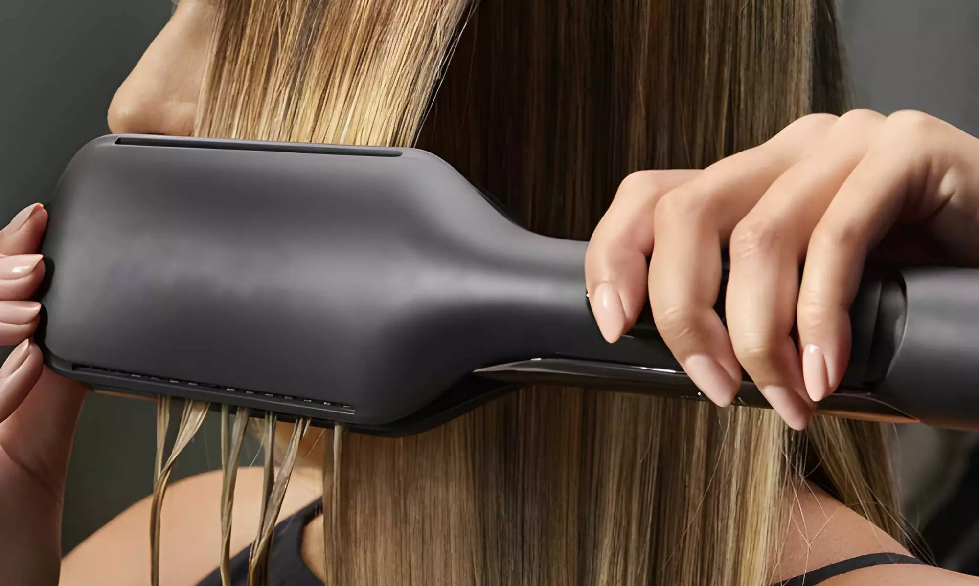 Appareil de coiffure 2-en-1 lisseur et sèche-cheveux