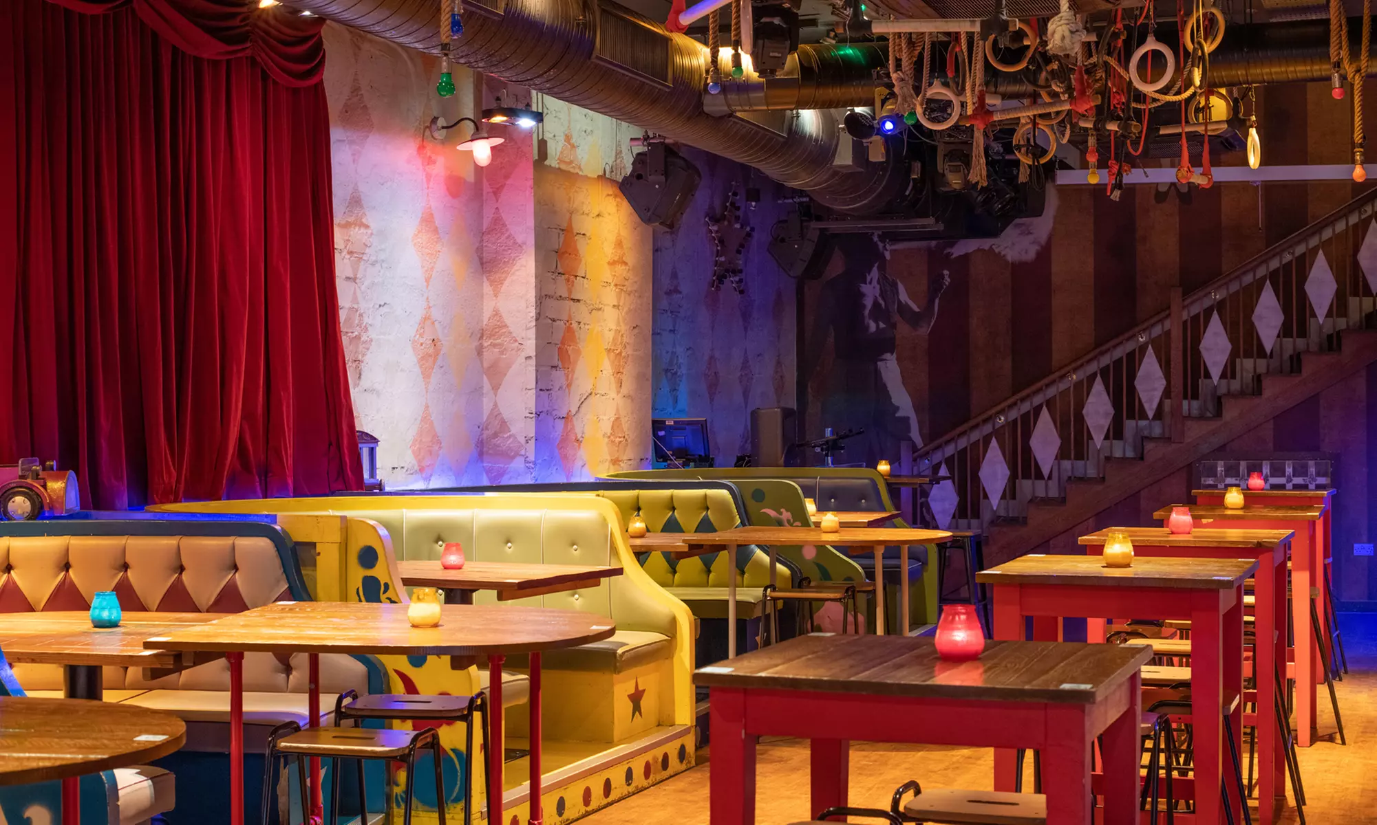 Cocktail Masterclass -2 Cocktail, Glass of Fizz & Shot Each -1, 2 or 4