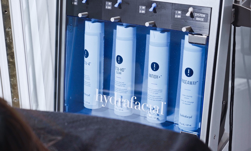 Image 2: Hydrafacial, peeling, LED ou soins ciblés - peau nette et lumineuse