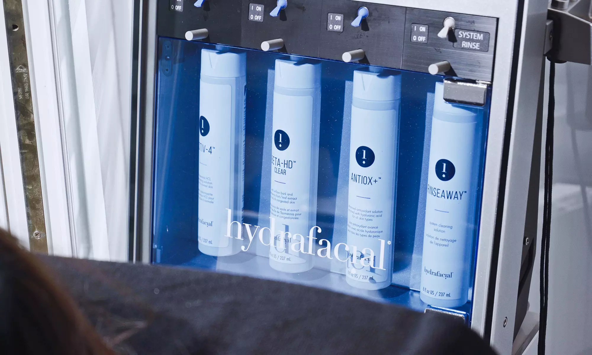 Soin du visage hydratation intense, LED, peeling ou protocole anti-cernes/pores dilatés (jusqu'à 63% de remise) - Image 2