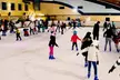 Entrada a pista de hielo para adultos y/o niños con alquiler de patines - Second Medium